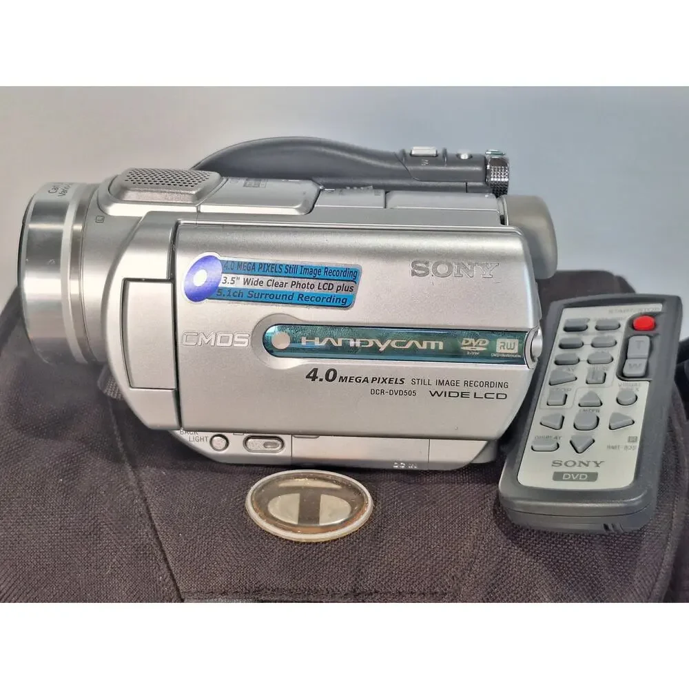 Sony DCR-DVD505 Handycam DVD Camcorder 4MP Tested Remote Kit Zeiss